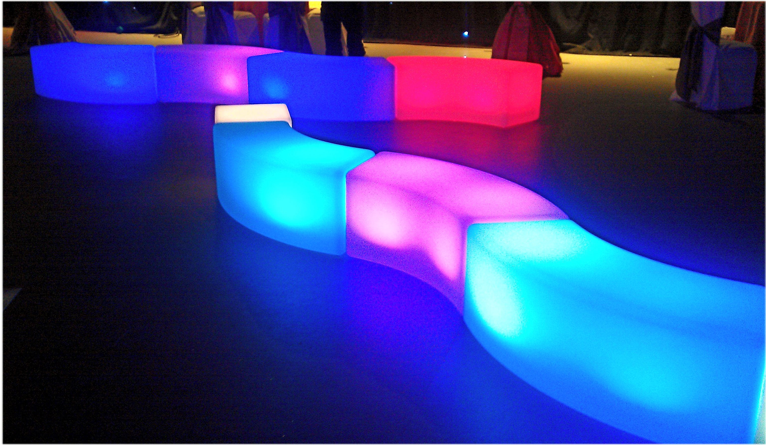 glow-benches